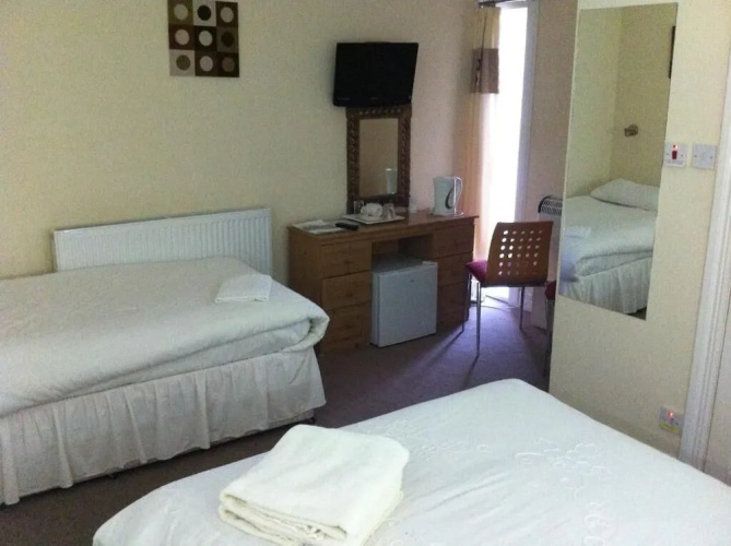 OYO Prestwick Airport Hotel