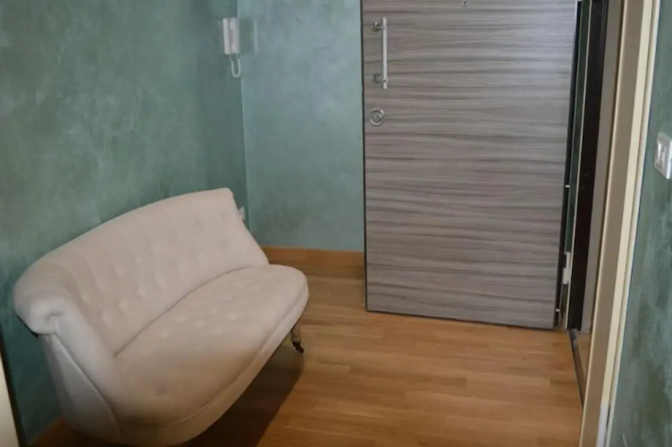 B&B Jolie Center