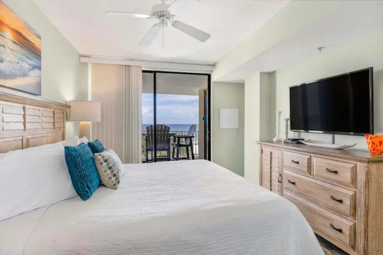 Romar Place 302