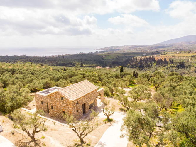 Gerakada Luxury-Horizon Villa with Private Pool