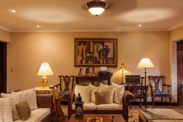 Los Robles Charming Colonial Boutique Hotel