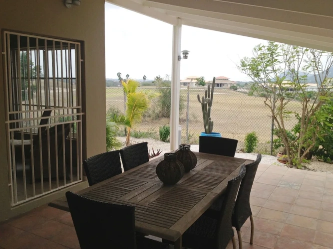 3 Bedrooms Villa