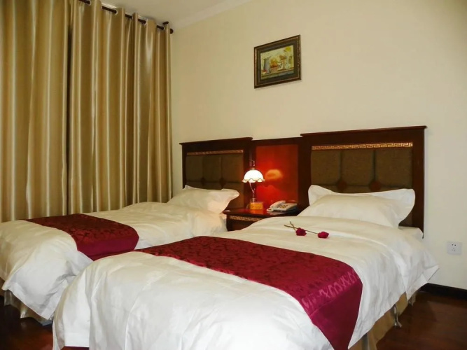 Petroleum Apartment Hotel Xining
