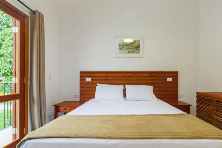 Casa Andorinha com 3 quartos com ar e piscina