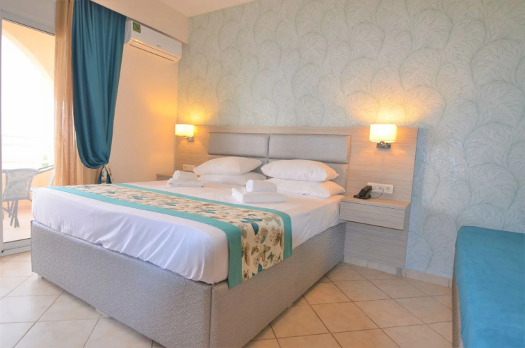 Grand Beach Hotel