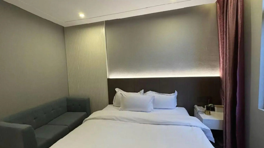 Dongjiang Hotel