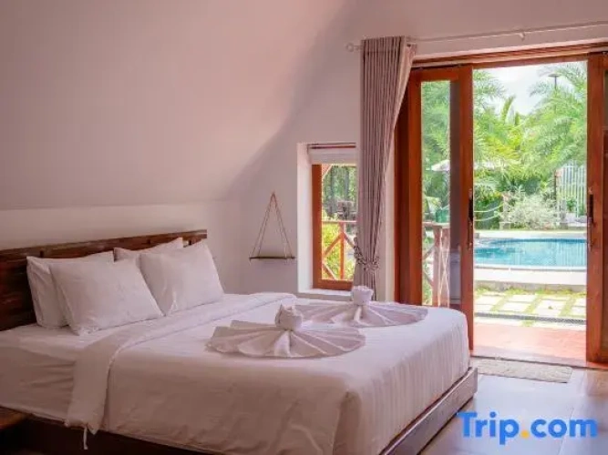 Standard Double room with garden view