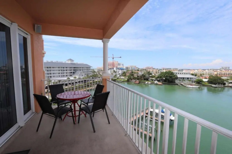 603 Harborview Grande