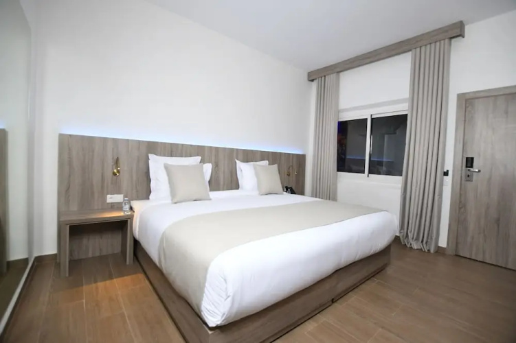 555 Hotel Clubbing Adults Only