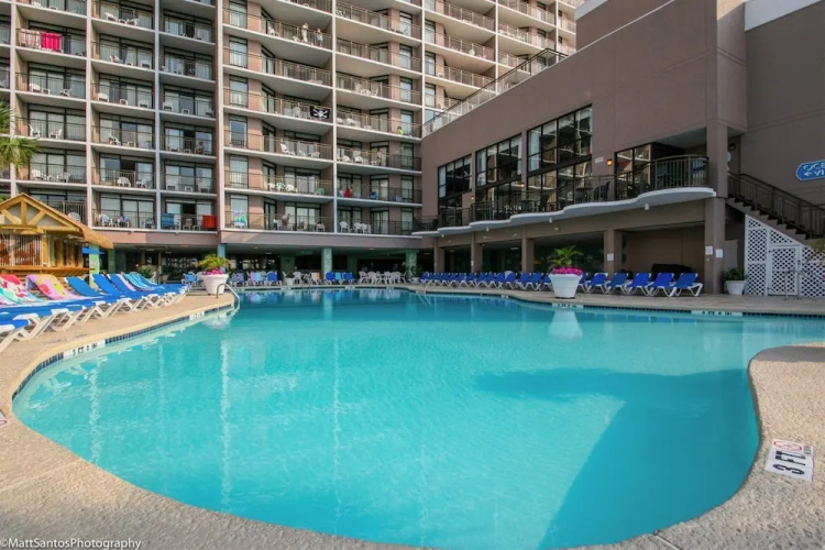 Escape to Grand Cayman Resort 415