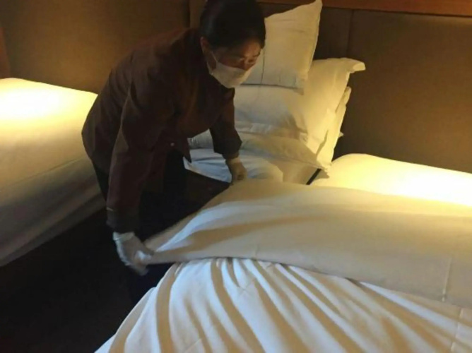 Jin Ding Hotel (Yuexia Building)