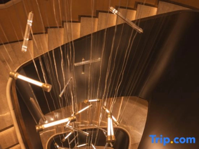 New World Jinzhou Hotel