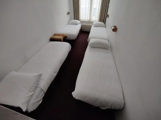 Classic Quadruple room
