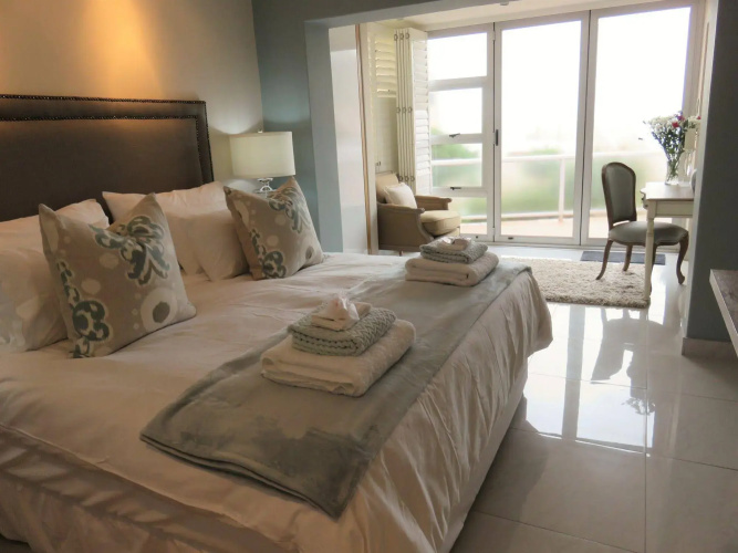 Island Way Villa