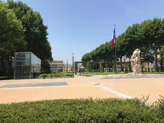 Le 31