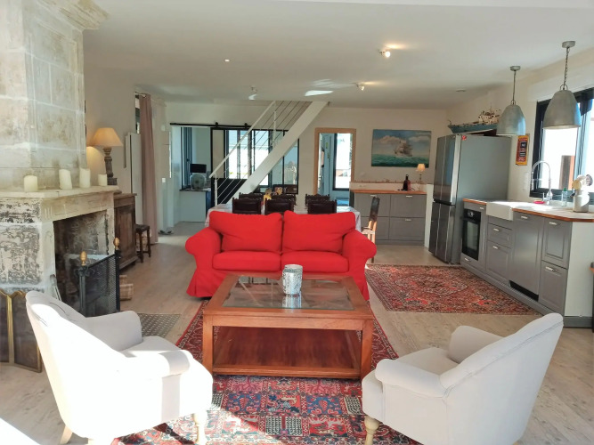 Comfortable Holiday Home 50 m From the sea