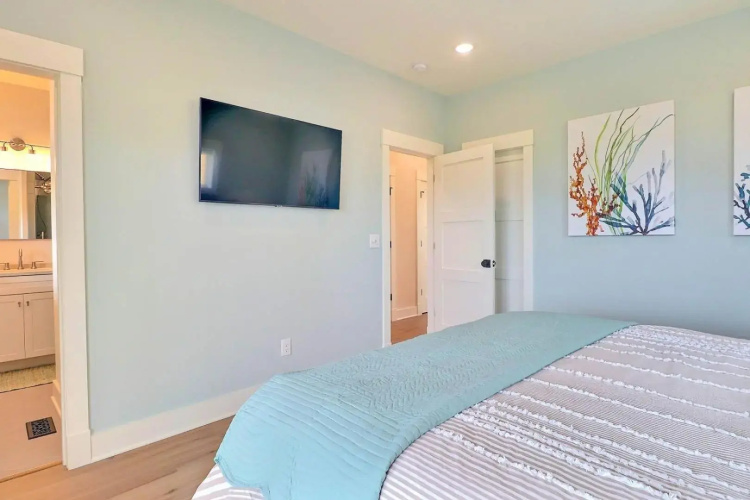 4071 Masterpiece 3 Min Walk to Beach