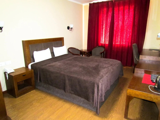 Hotel Street63