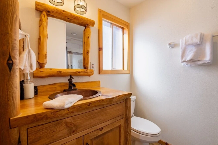 4 Bedrooms Cottage