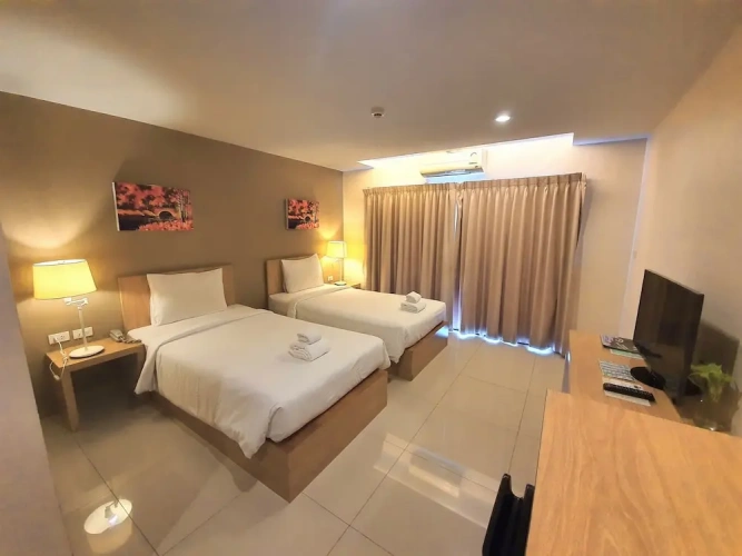 Standard Twin room with balcony