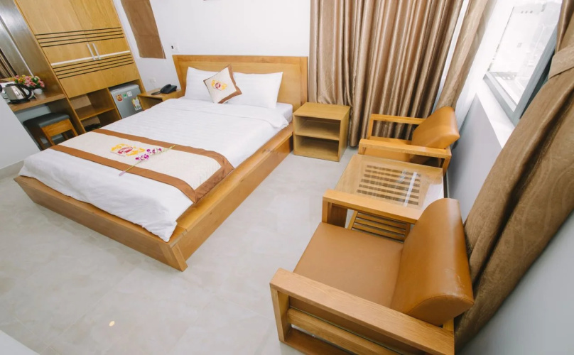 Tan Hoang Long Hotel