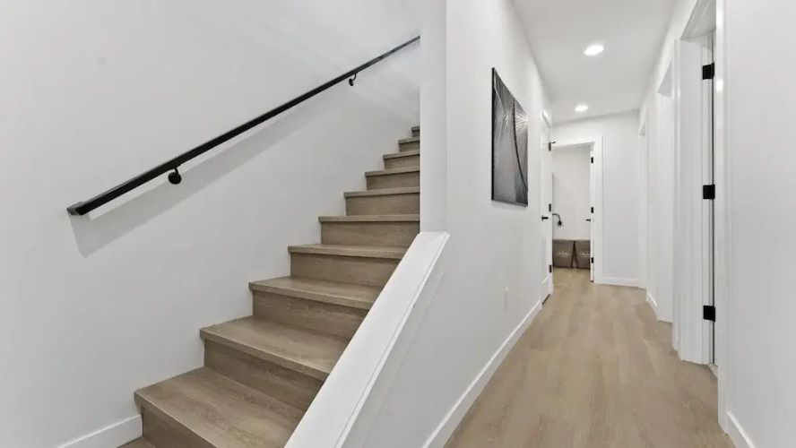 Ballard Hangout - Arcade, Covered Deck, Sleeps 10!