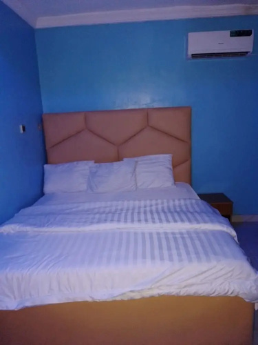 Americana Hotel