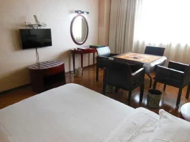 Ba Bai Li Hotel Changde