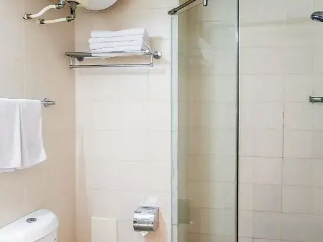Guantong Modern Hotel (Beijing Qianmen)