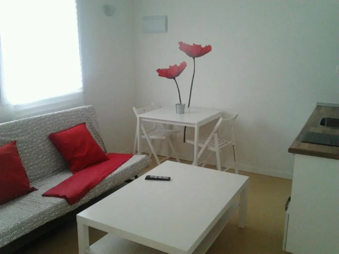 2 Bedrooms Bungalow