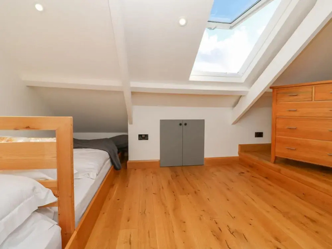 2 Salubrious Terrace
