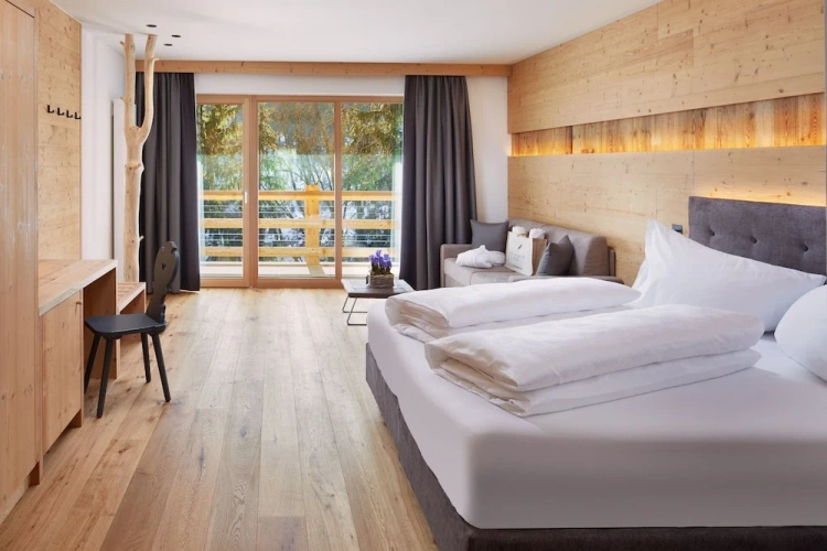 Suite with balcony