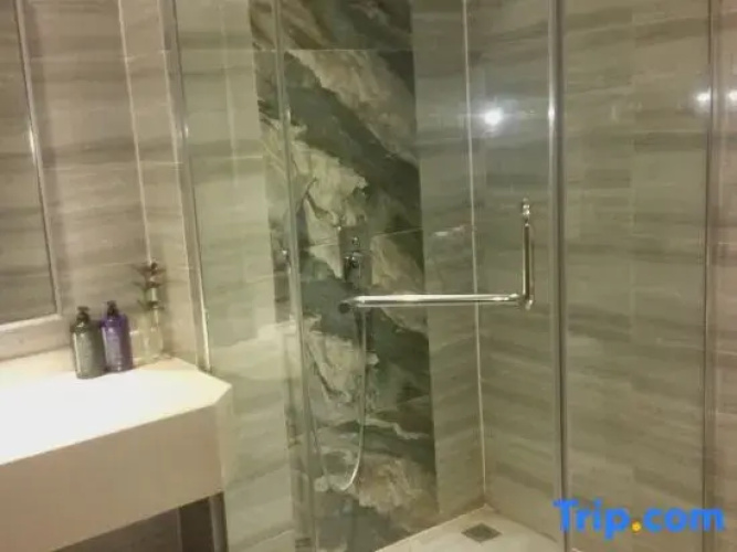 YI Cheng Le Xuan Hotel