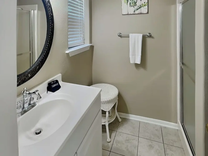 4 Bedrooms Cottage