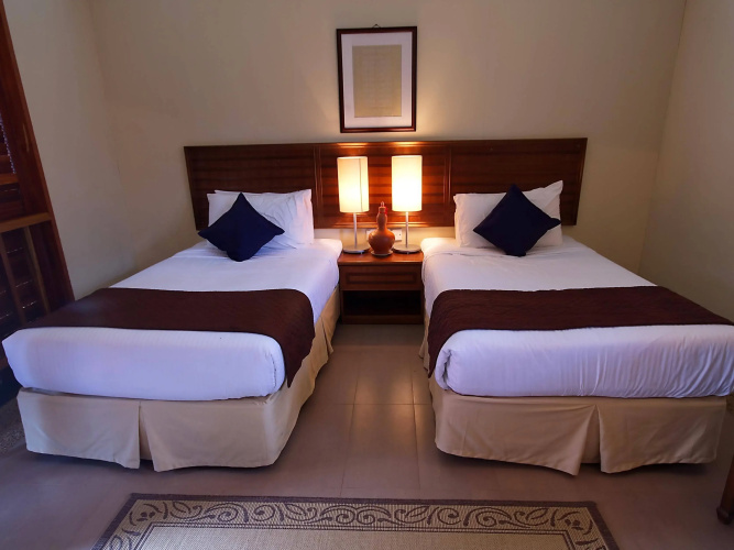 Ulek Beach Resort