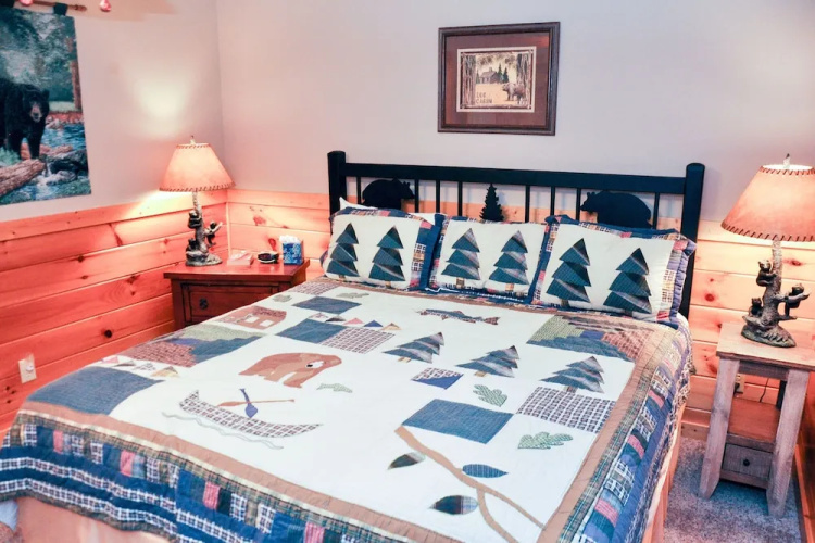 SUNSET POINTE - 5 Br Cabin