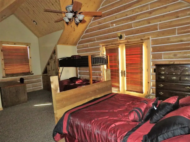 Teton Hostel HideAway