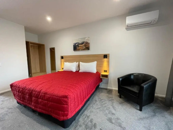 2 Bedrooms Deluxe Apartment