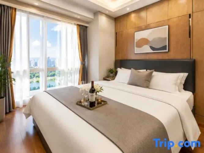 2 Bedrooms Executive Suite with balcony