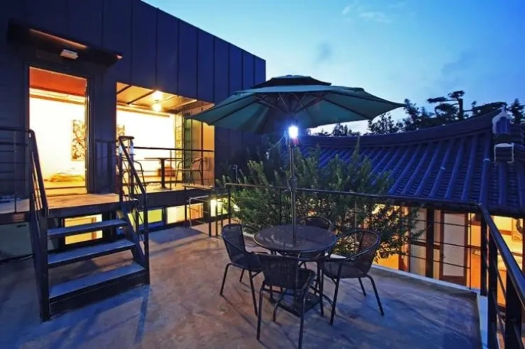 Standard Family room
