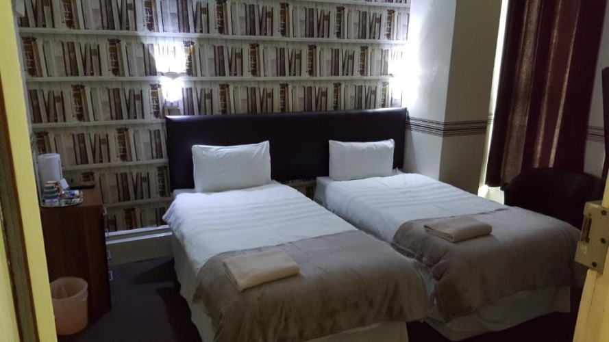 Twin room