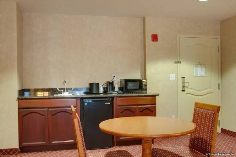 Best Western Plus Media Center Inn & Suites photo 23