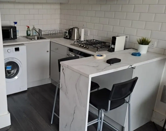 1 Bedroom Apartment