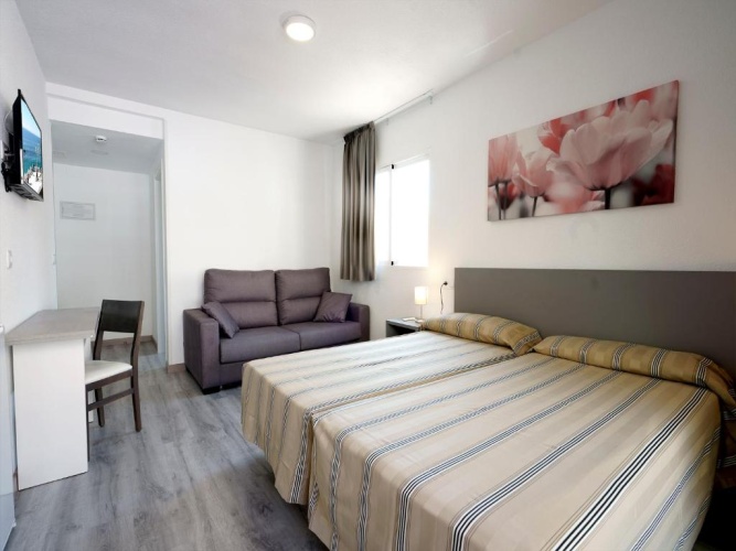 Standard Quadruple room