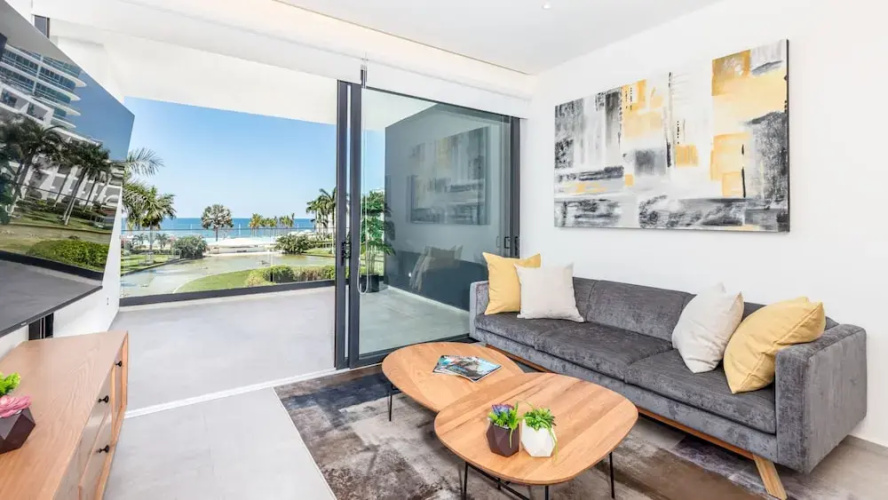 Condo Aria Ocean 306