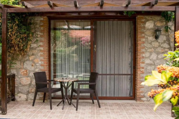 Suna House