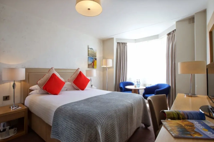 Superior room with view