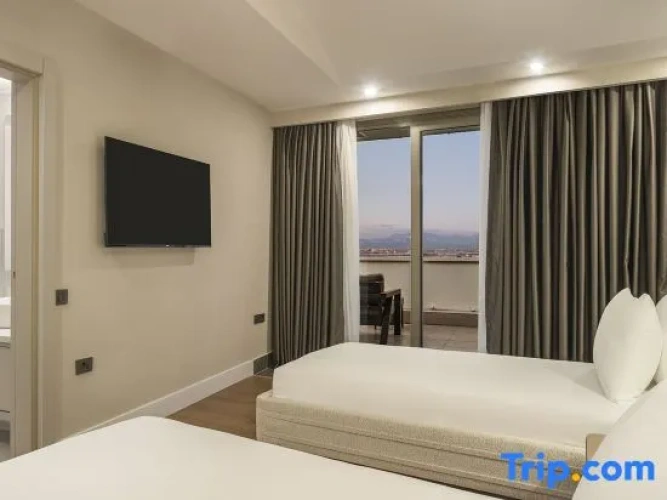 2 Bedrooms Executive Duplex Suite