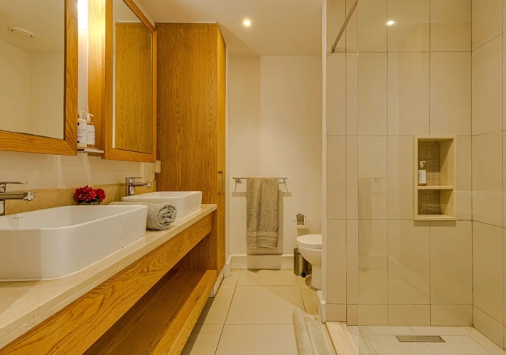 3 Bedrooms Comfort Apartment with harbour view