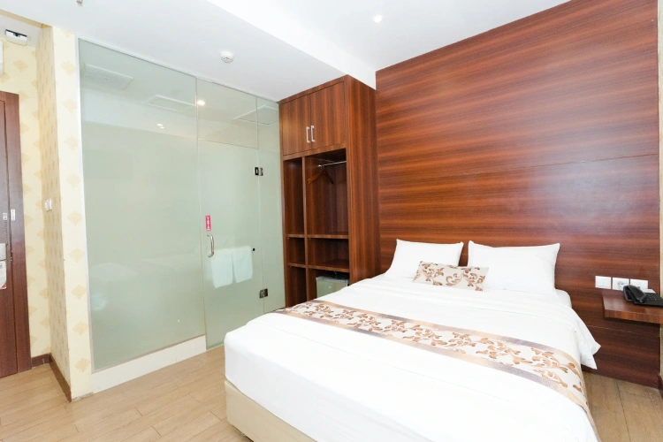 Economy room